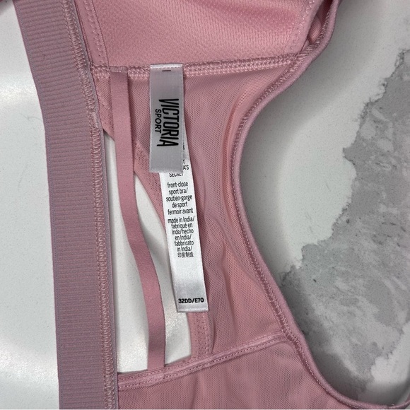 Victoria's Secret Knockout Light‎ Pink Sports Bra with Front Black Zipper 32DD - Picture 12 of 16